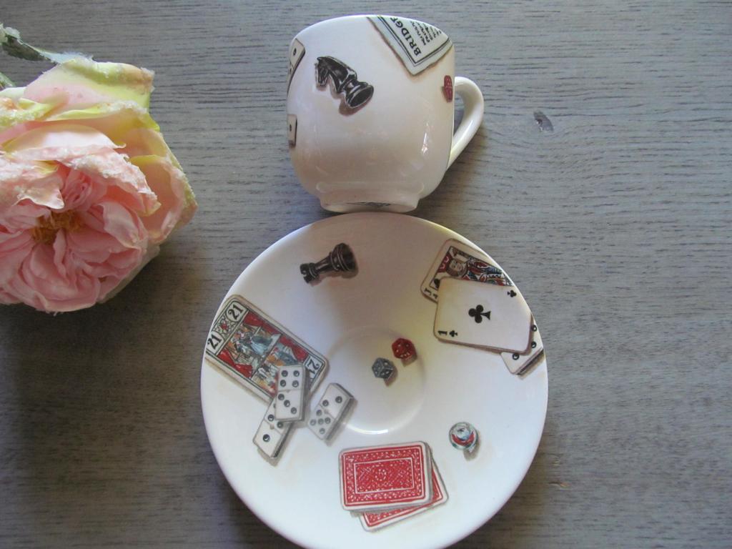 Gien Jeux France Kop en Schotel, Keramiek, Ophalen of Verzenden, Zo goed als nieuw, Overige stijlen