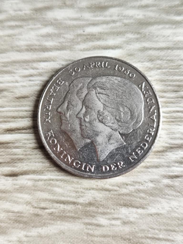 Dubbelkop troonwisweling 2,5 gulden rijksdaalder 1980, Ophalen, Koningin Beatrix, 2½ gulden