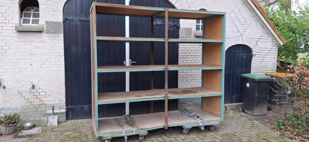 Zwaar uitgevoerde metalen stelling, Ophalen