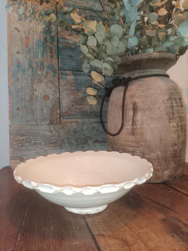 Oude brocante goed bewerkte schaal met leuke  MOET WEG, Ophalen of Verzenden