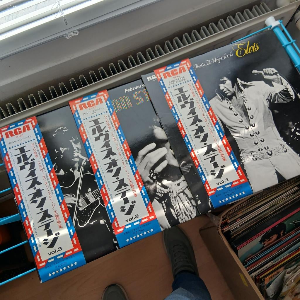 Elvis Presley - That's The Way It Is - On Stage - In Person, Ophalen of Verzenden, Zo goed als nieuw, 12 inch