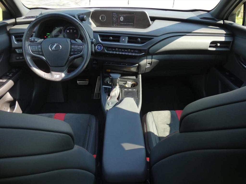 Lexus Ux 250h Hybrid 184pk CVT F Sport Line | Schuifdak | Ca, 12 maanden, Gebruikt, 4 cilinders, Wit