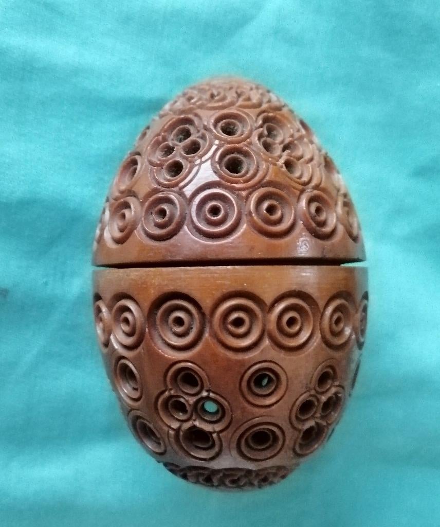 Coquilla noot doosje of ei.- 19e eeuw, Ophalen of Verzenden