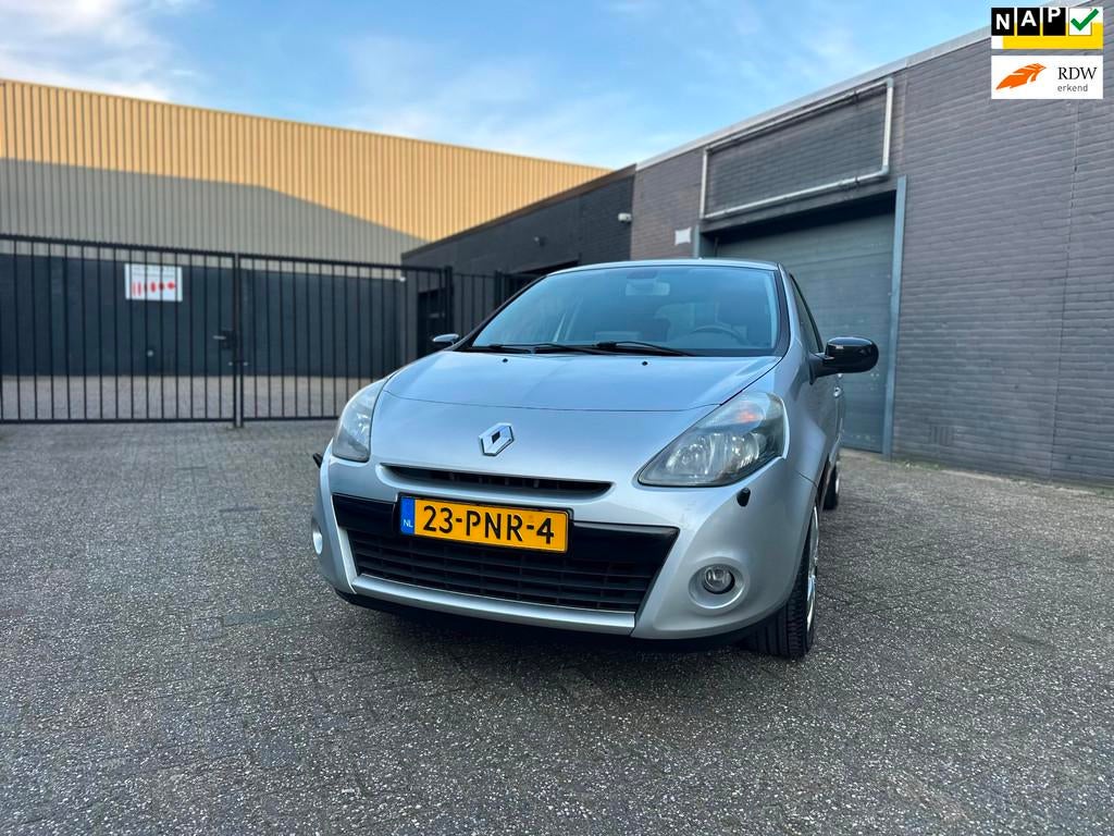 Renault Clio 1.2 TCe 20th Anniversary Clima Cruise Navi LM-W, Voorwielaandrijving, Euro 5, Gebruikt, Zwart