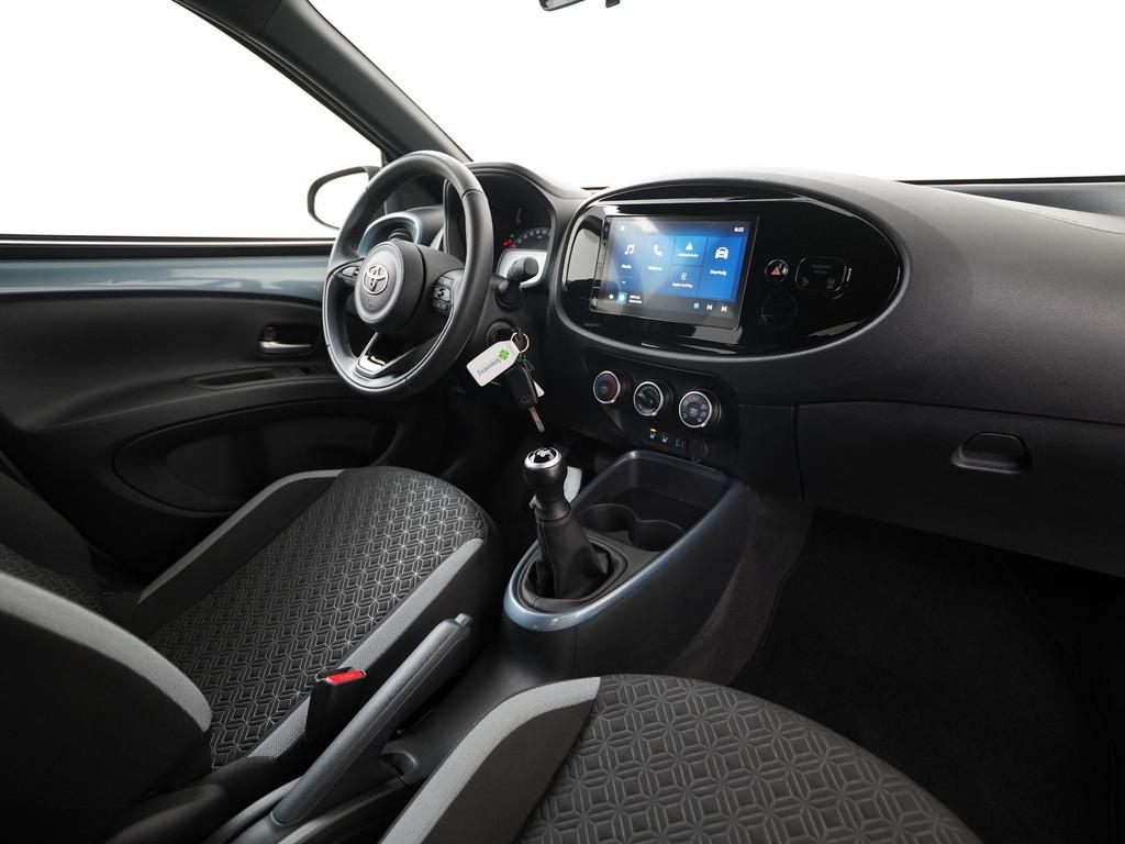 Toyota Aygo X 1.0 VVT-i MT Play | Camera | Adaptief Cruise |, 12 maanden, Stof, Gebruikt, Euro 6