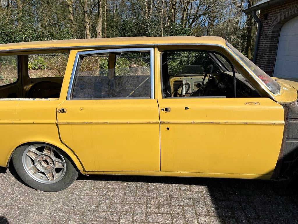 Onderdelen Volvo 145 de Luxe uit 1971 - Spatbord, Auto-onderdelen, Gebruikt, Voor, Ophalen of Verzenden, Spatbord