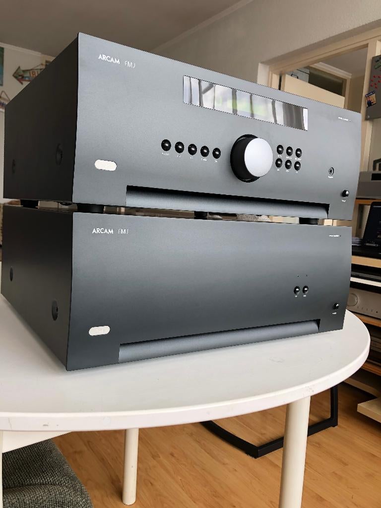 ARCAM voor eind versterker C49 P49 (speaker A + B), Zo goed als nieuw, 120 watt of meer, Stereo, Ophalen