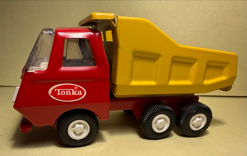 Vintage Tiny Tonka Kiepwagen #535 Rood/Geel (1968-1975), Kinderen en Baby's, Speelgoed | Speelgoedvoertuigen, Gebruikt, Ophalen of Verzenden