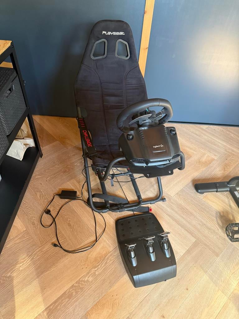 Playseat Logitech racestoel, Ophalen, 1 speler, Racen en Vliegen, Zo goed als nieuw