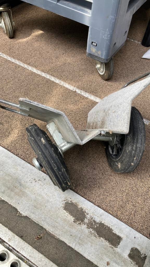 Transport karretje, Ophalen, Zo goed als nieuw