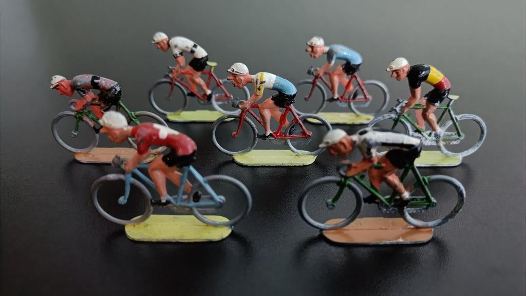 Oude metalen miniatuur wielrenners., Ophalen of Verzenden, Gebruikt