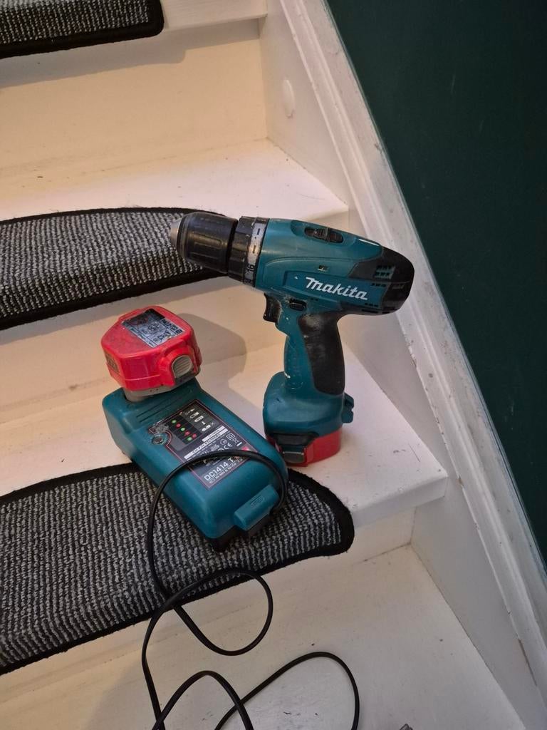 Makita accu,s schroefmachine tekoop, Ophalen of Verzenden, Gebruikt, Minder dan 400 watt, Boor- en Schroefmachine