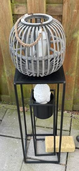 Te koop twee staande bloempotten., Tuin en Terras, Ophalen, Gebruikt, Rond, Minder dan 25 cm