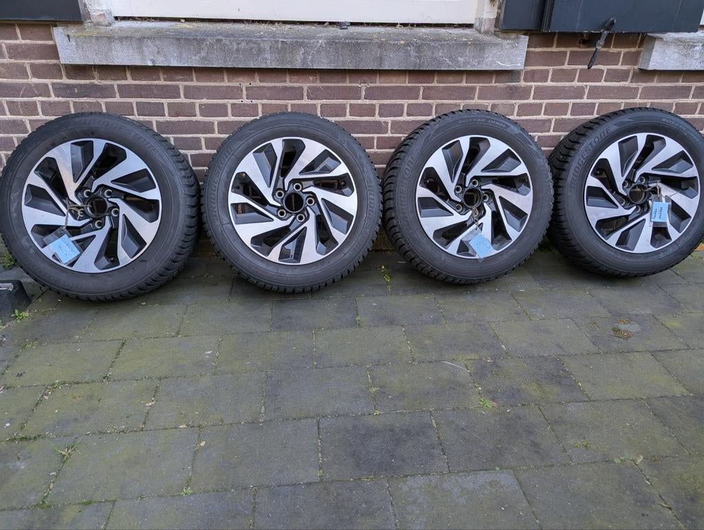 Originele honda velgen lichtmetaal 16 inch met winterbanden, Auto-onderdelen, Banden en Velgen, Ophalen, 16 inch, Banden en Velgen