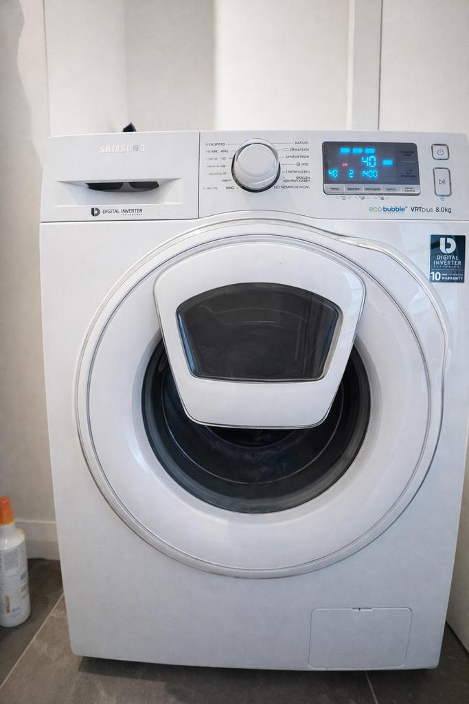 Samsung Wasmachine in perfecte staat, Ophalen, Zo goed als nieuw, 85 tot 90 cm, 1200 tot 1600 toeren