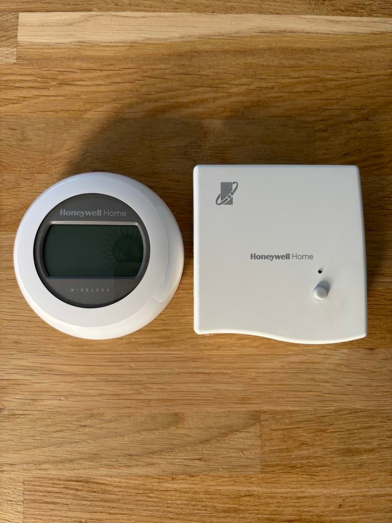 Honeywell Home Draadloze Slimme Thermostaat zgan, Ophalen of Verzenden, Slimme thermostaat, Zo goed als nieuw