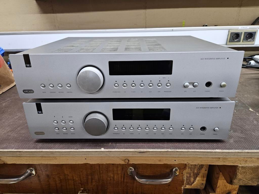 ARCAM A32 & ARCAM A22, Ophalen of Verzenden, Niet werkend, 120 watt of meer, Overige merken