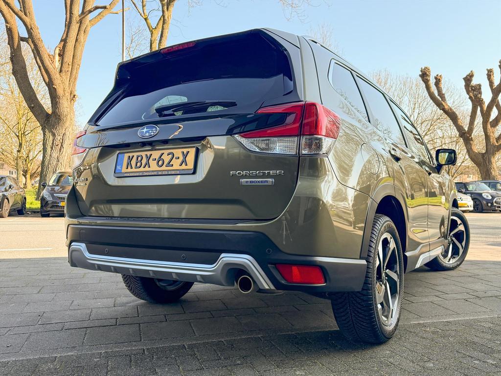 Subaru Forester 2.0i e-BOXER AWD 150pk CVT Premium | Panodak, 12 maanden, Euro 6, 4 cilinders, Leder