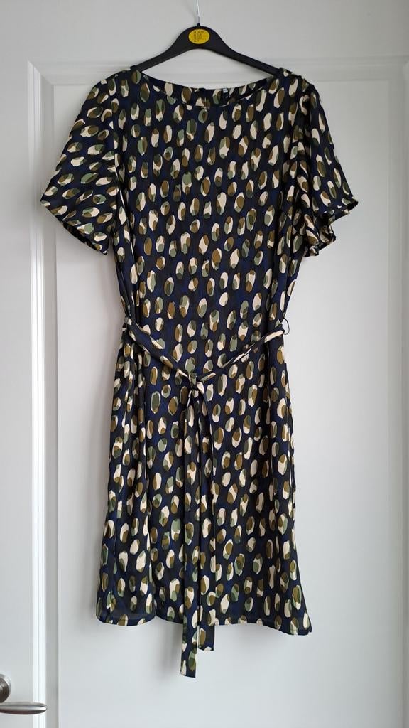 Hema gevoerde dames jurk met speels patroon - Maat M, Kleding | Dames, Maat 38/40 (M), Blauw, Ophalen of Verzenden, Zo goed als nieuw