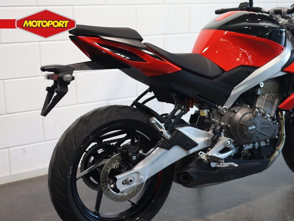 Aprilia Tuono 457 (bj 2025) - foto 3
