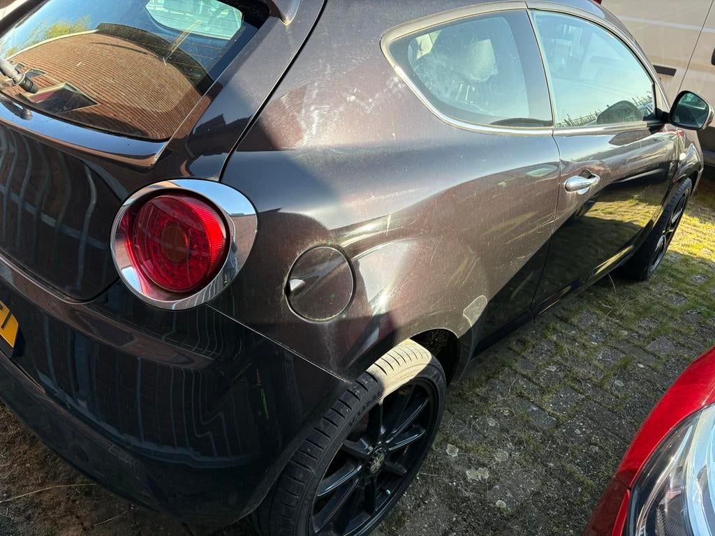 Alfa Romeo Mito Schadeauto - Ideaal voor onderdelen/reparati, Auto diversen, Ophalen of Verzenden, Zwart, Benzine, Alfa Romeo