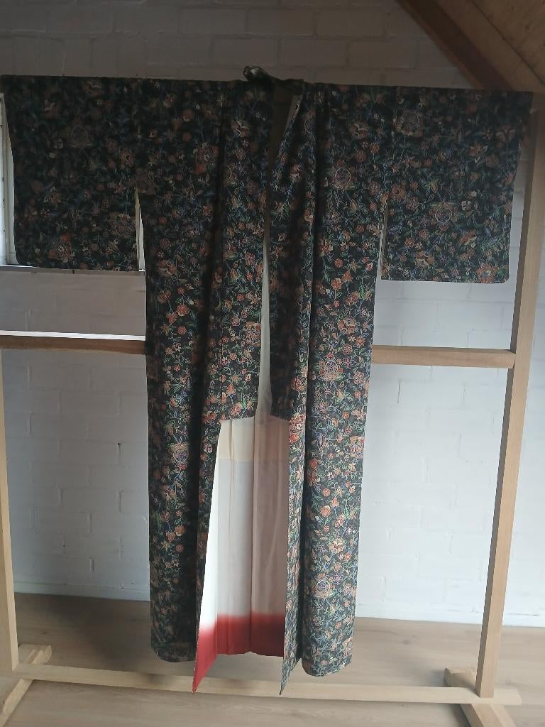 Traditionele Japanse Kimono red black flower, Ophalen of Verzenden