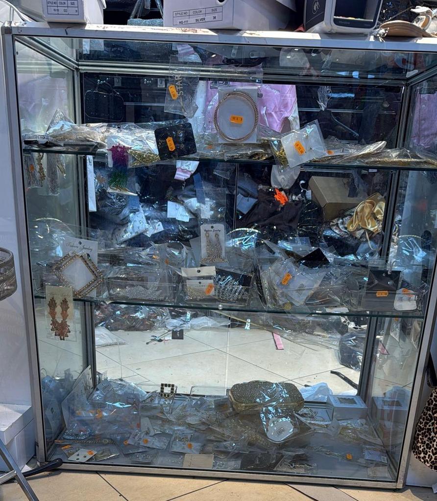 Glazen winkel vitrine, Zo goed als nieuw, Minder dan 100 cm, 25 tot 50 cm, 50 tot 100 cm