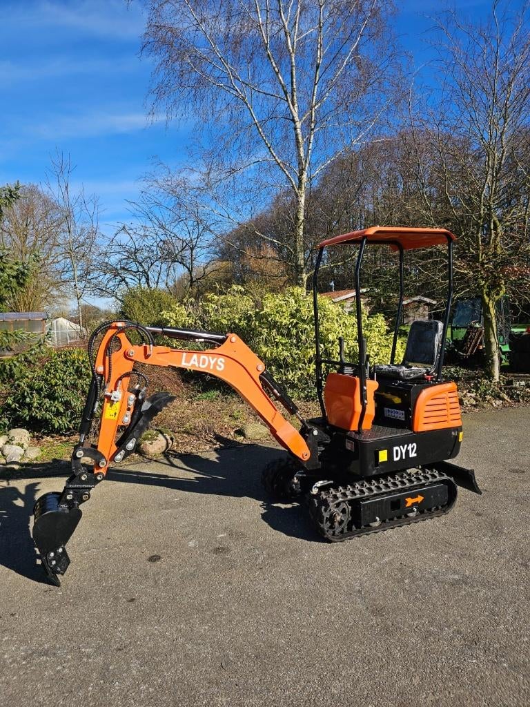 Ladys DY 12 minikraan minigraver Diesel Motor Nieuw, Zakelijke goederen, Machines en Bouw | Kranen en Graafmachines, Ophalen, Graafmachine