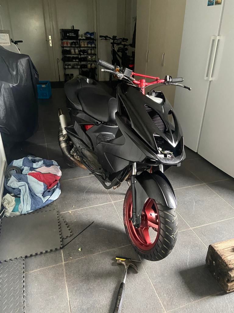 Yamaha aerox, Fietsen en Brommers, Scooters | Yamaha, Ophalen of Verzenden, Zo goed als nieuw, Aerox