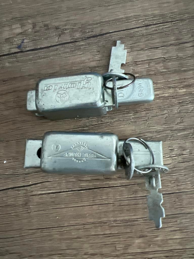 Slotjes oltimerbrommer, Fietsen en Brommers, Brommeronderdelen | Algemeen, Ophalen of Verzenden, Gebruikt, Overige typen