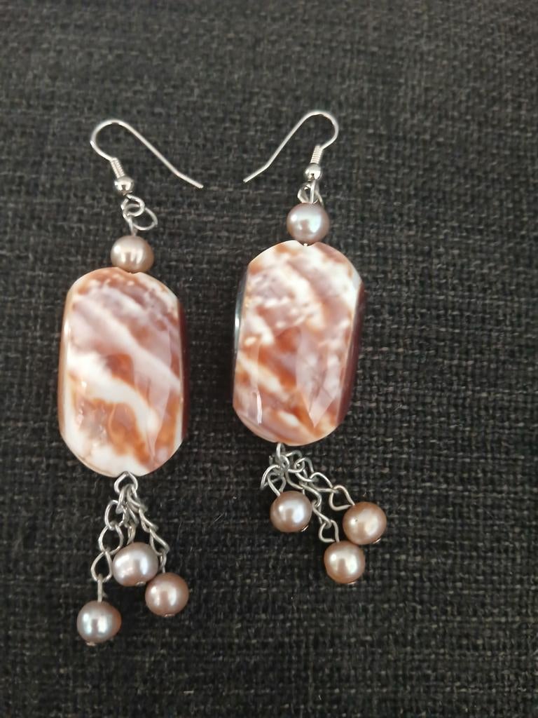 Vintage oorbellen van schelp, Ophalen of Verzenden, Zo goed als nieuw, Overige materialen