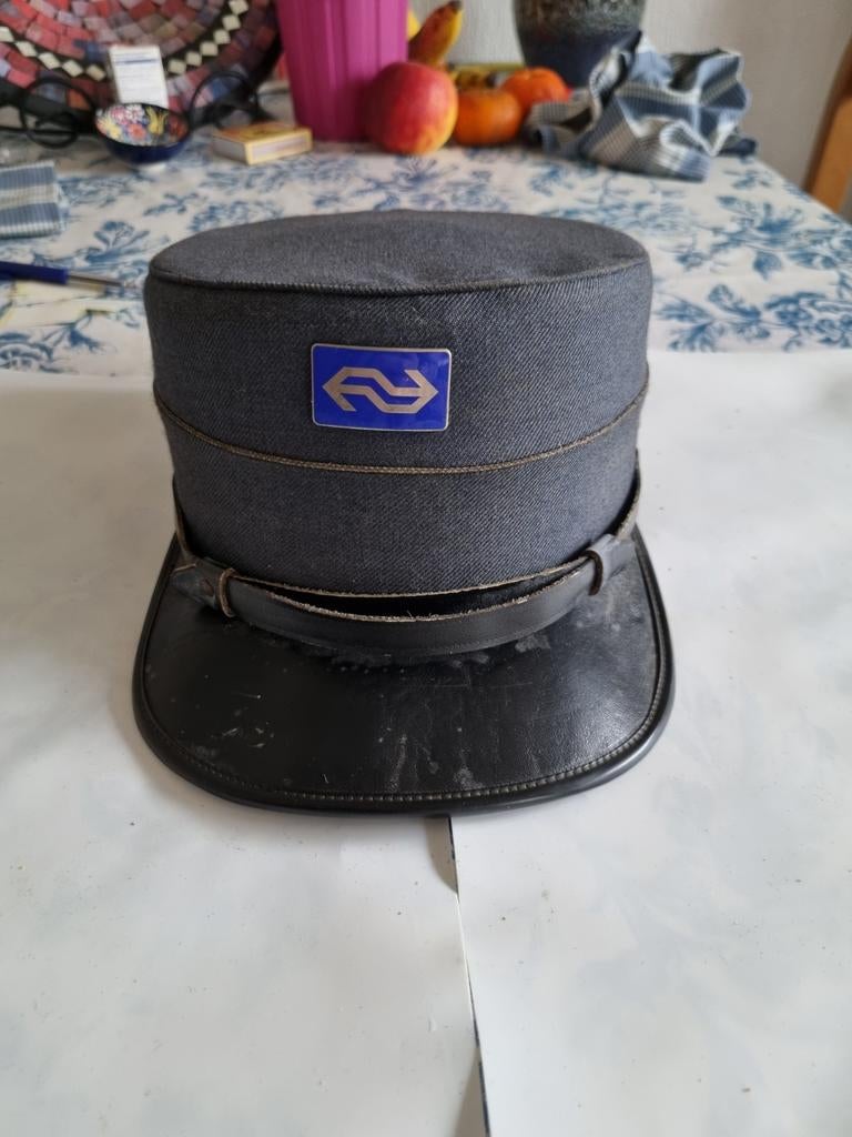 Nederlandse Spoorwegen: pet voor uniform dragend personeel, Ophalen of Verzenden