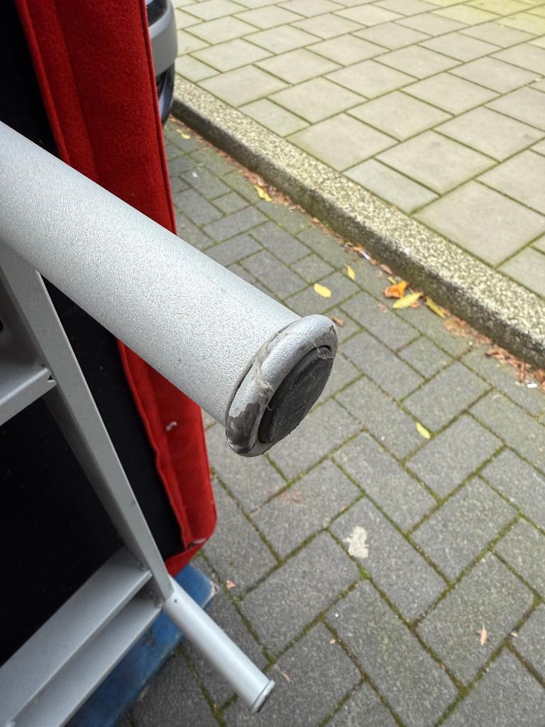 2x Cassina Reef fauteuils draaibaar Italiaans Design, Ophalen, Overige materialen, 75 tot 100 cm, Zo goed als nieuw