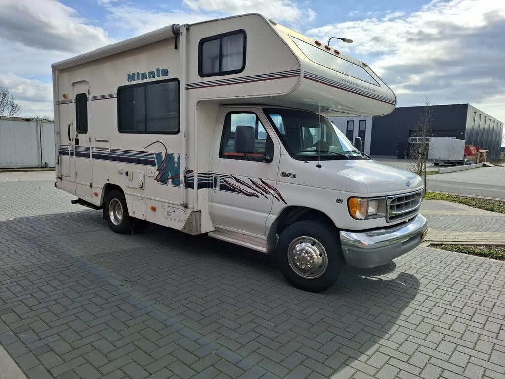 Amerikaanse Ford E350 Winnebago Minnie Winnie camper, Caravans en Kamperen, Automaat, Chemisch toilet, Standaard zit, Alkoof