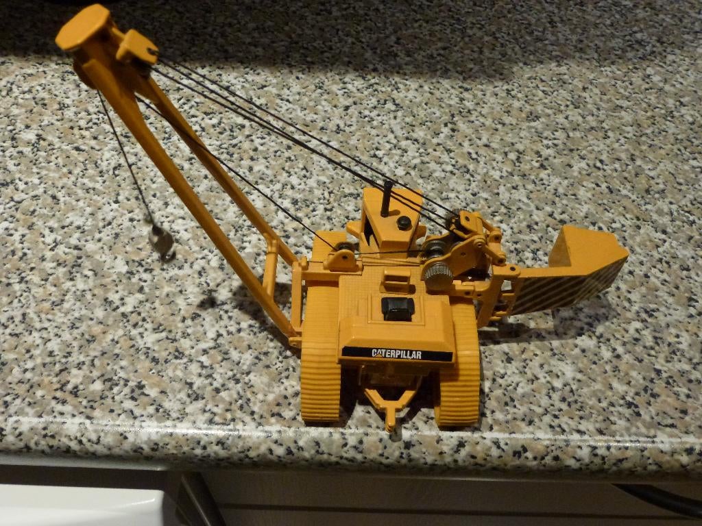 te koop Joal Caterpillar buizen legger 1/50, Ophalen of Verzenden, Zo goed als nieuw, Hijskraan, Tractor of Landbouw, Overige merken