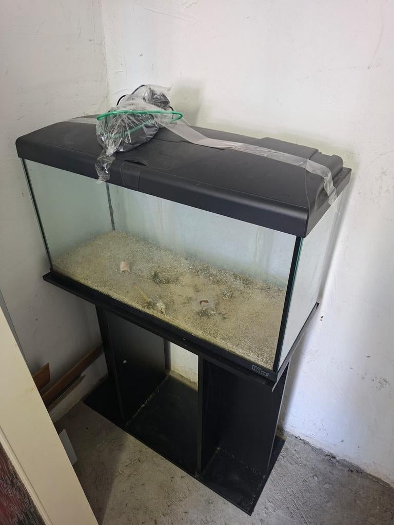 Aquarium 110 l 80x40x40, Ophalen