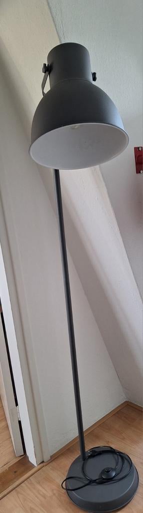 Mooie staande lamp, zo goed als nieuw, Ophalen, Zo goed als nieuw, Metaal, Modern