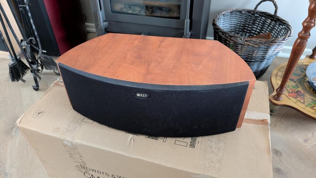 KEF iQ60c Center Speaker, Overige merken, Ophalen of Verzenden, Zo goed als nieuw, 60 tot 120 watt