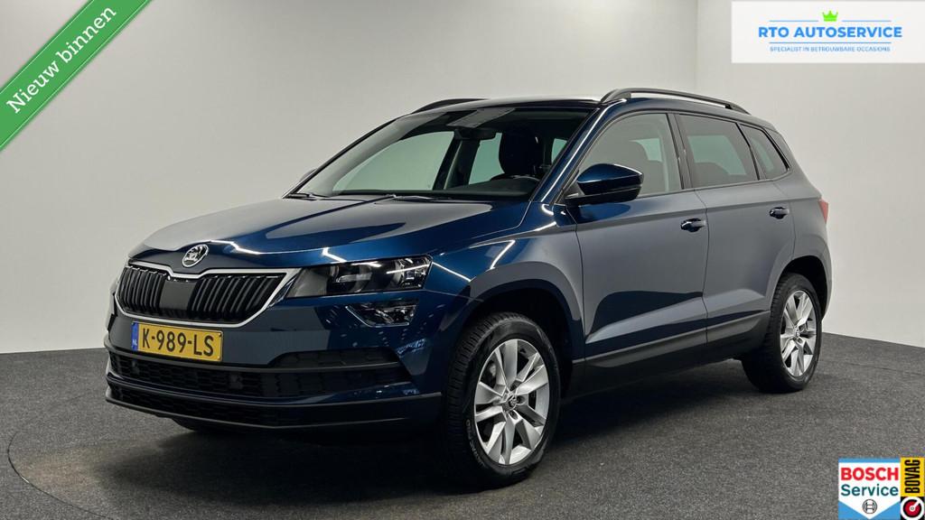 Skoda Karoq 1.0 TSI Business Edition CARPLAY NAVI ECC CRUISE, Auto's, Voorwielaandrijving, Stof, Gebruikt, Met garantie (alle)