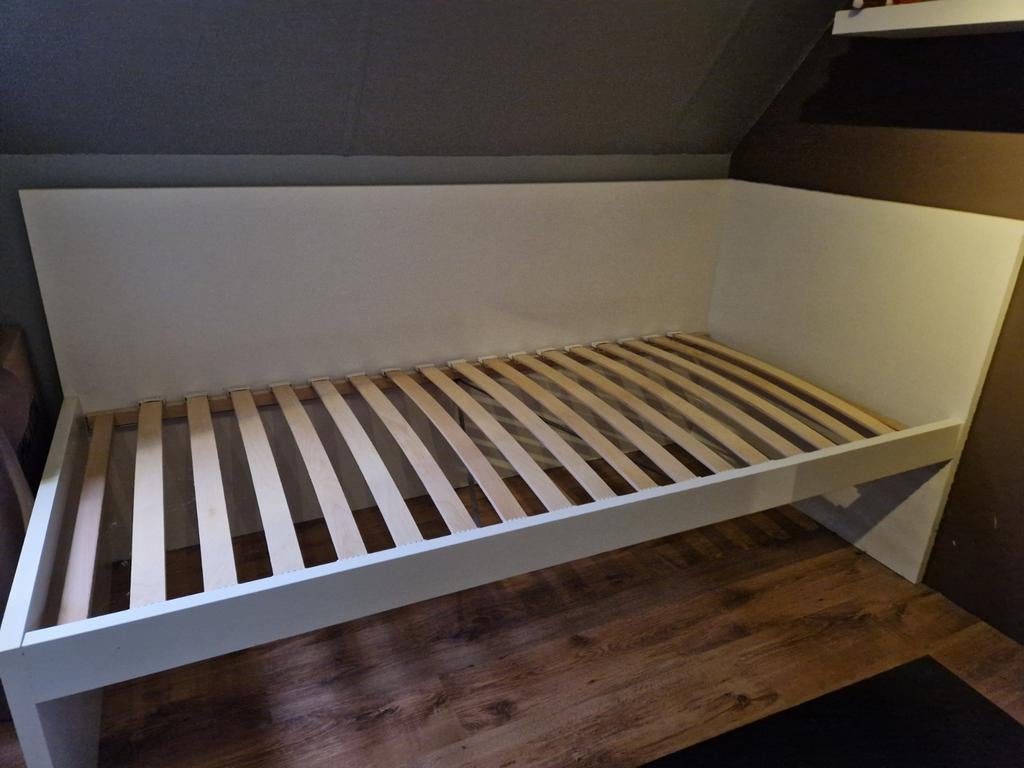 Ikea bed wit ombouw + verrijdbare Ikeakast zwart bruin, Ophalen, Gebruikt, 50 tot 100 cm, Minder dan 100 cm