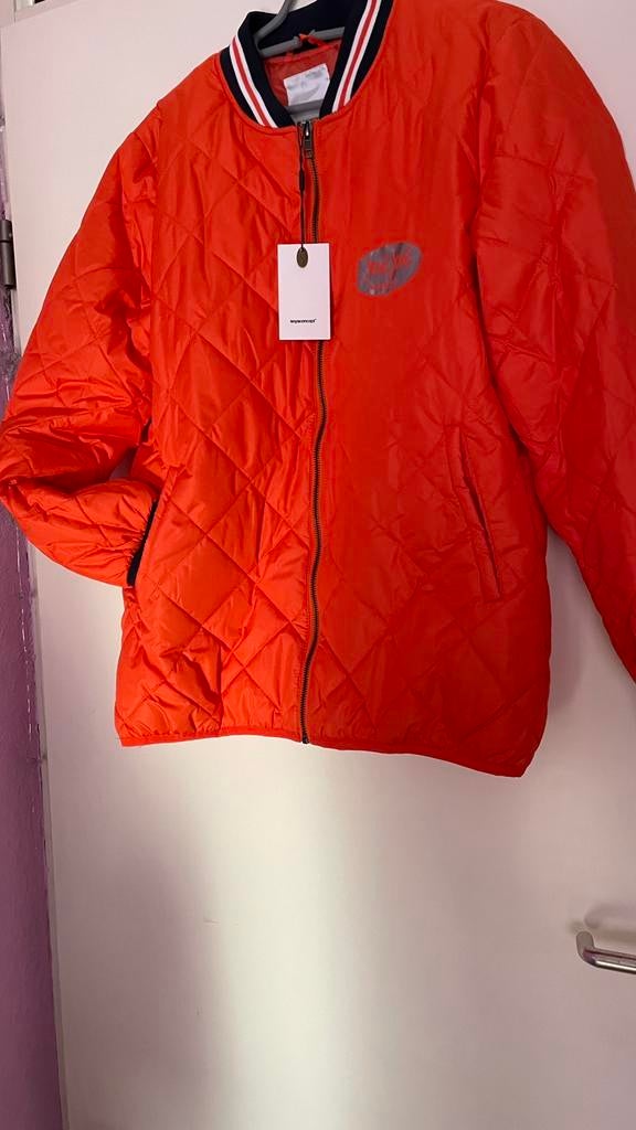 Oranje gewatteerd jack. Nieuw!, Maat 42/44 (L), Nieuw, Oranje, Ophalen of Verzenden