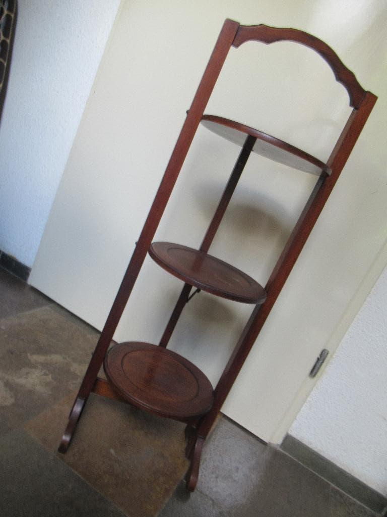 CAKE STANDAARD Mahonie hout oud 3 plateautjes hoog 88 cm, Ophalen of Verzenden