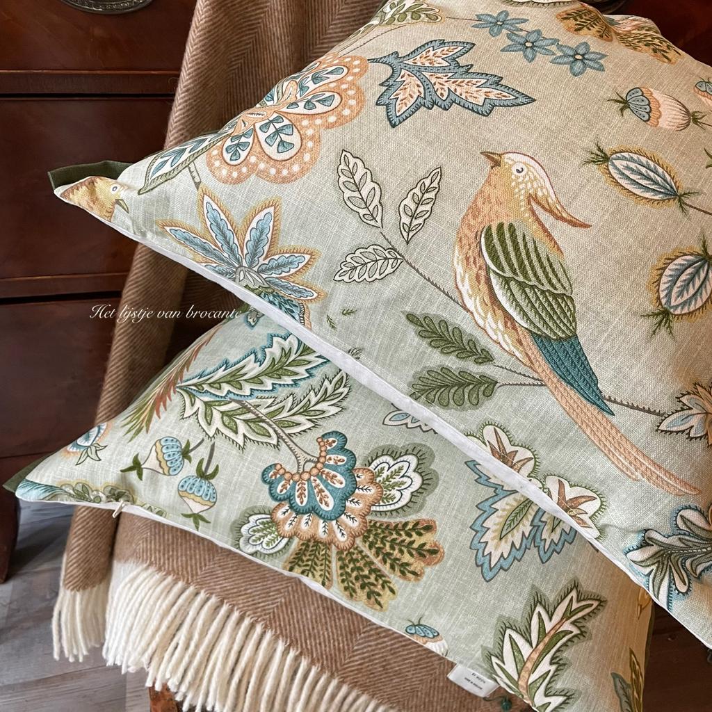 Handgemaakte linnen woonkussen SET Cottage Birds, Huis en Inrichting, Woonaccessoires | Kussens, Westdijk 41 3241 GT Middelharnis