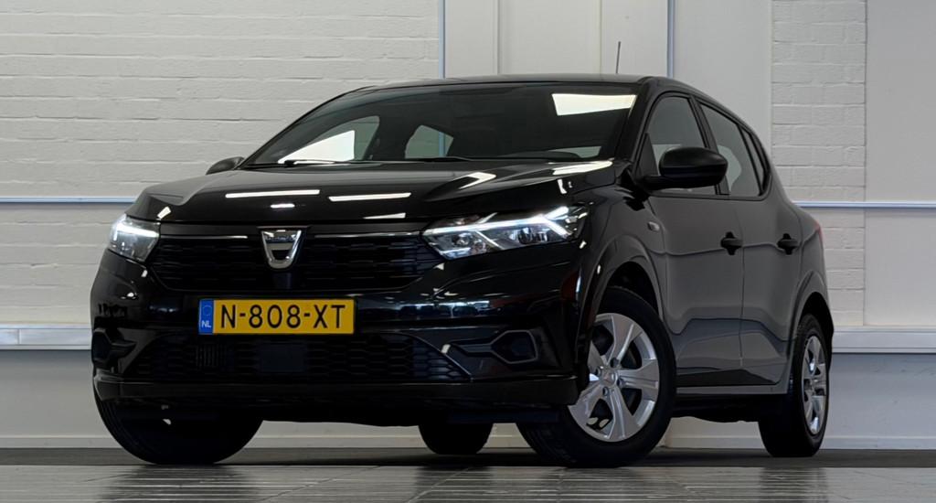 Dacia Sandero 1.0 TCe 100 Bi-Fuel Essential Trekhaak Mooi! A, Auto's, Voorwielaandrijving, Stof, Start-stop-systeem, Zwart