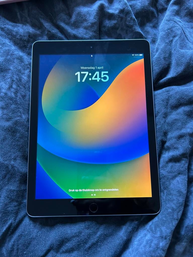 Ipad 5e generatie 2017, Apple iPad, Zo goed als nieuw, 128 GB, Grijs