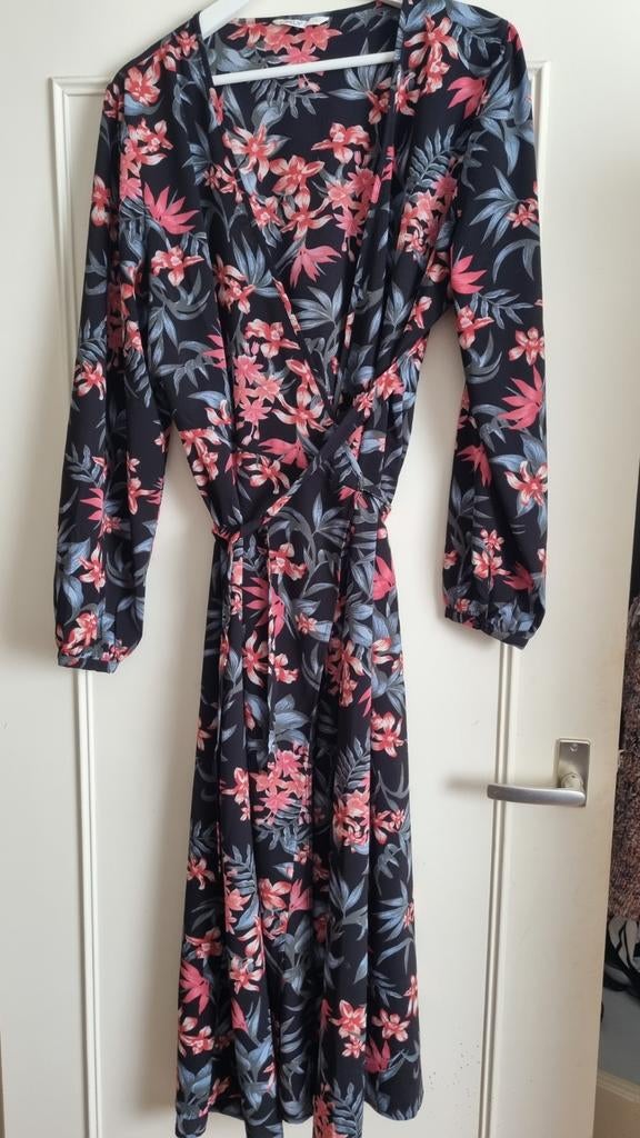 ONLY wikkeljurk met bloemenprint en lange mouwen - Maat XL, Zwart, Maat 46/48 (XL) of groter, Ophalen of Verzenden, ONLY