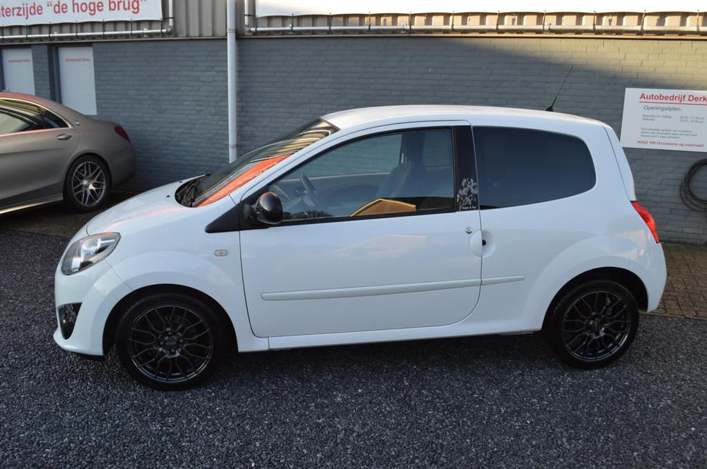 Renault Twingo 1.2 Night & Day Airco Stuurbekrachtiging Gara, Auto's, Renault, Voorwielaandrijving, Gebruikt, 31 €/maand, 4 cilinders