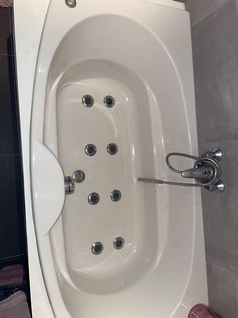 Bubbel-ligbad, Ophalen, Gebruikt, Met douche
