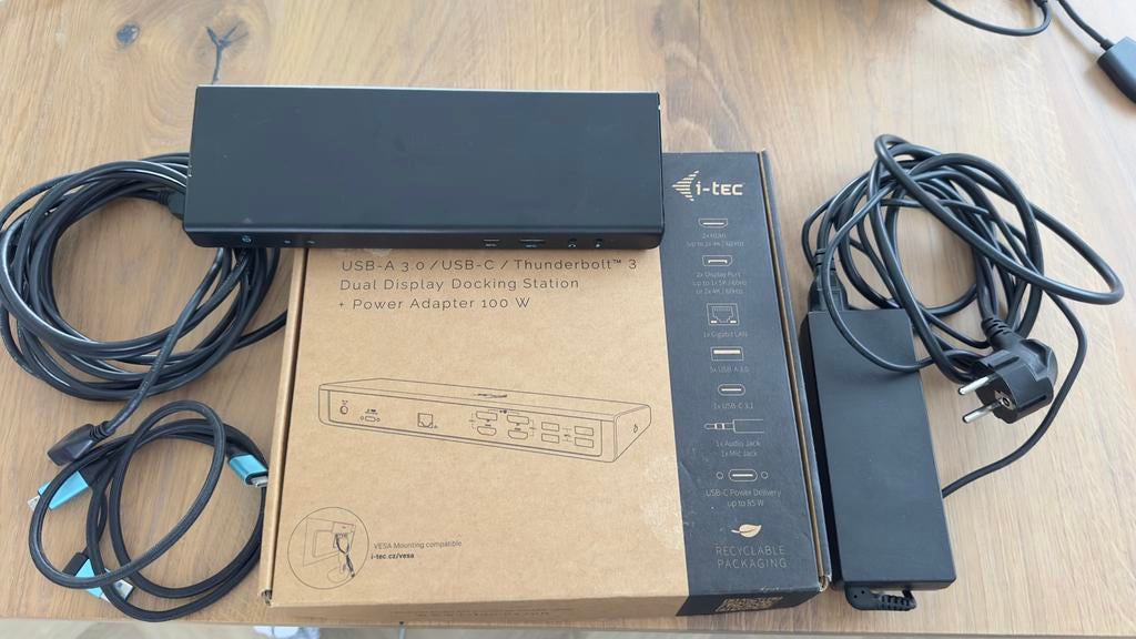 I-TEC dockingstation HDMI DisplayPort USB-C USB 5K, Ophalen of Verzenden, Gebruikt, Docking station, Laptop