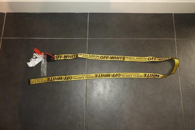 Off White lange riem geel merk print aparte gesp Nieuw, Kleding | Dames, Riemen en Ceinturen, Overige kleuren, 100 cm of meer
